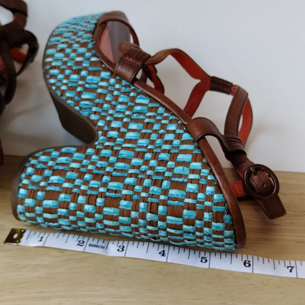Via Spiga , turquoise platform, s 10.